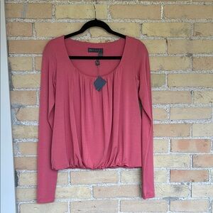 NWT Msiamo Pink/Coral Women's Long Sleeve Top